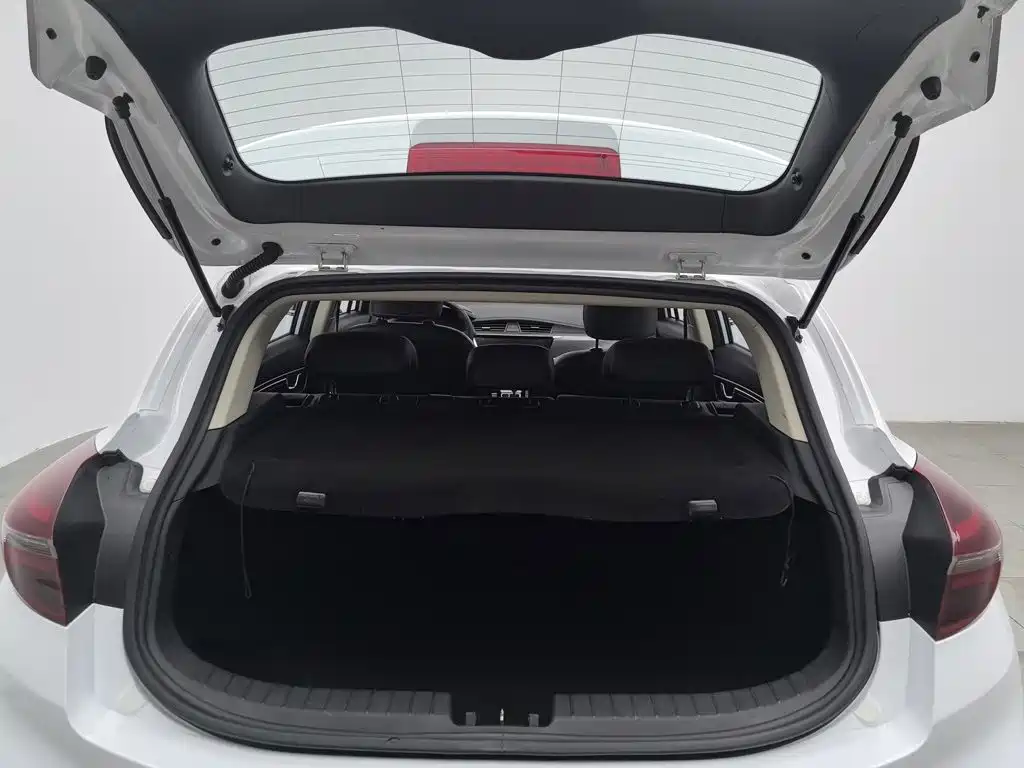 Geely Emgrand GS 2021 2020 1.4T CVT Elegance