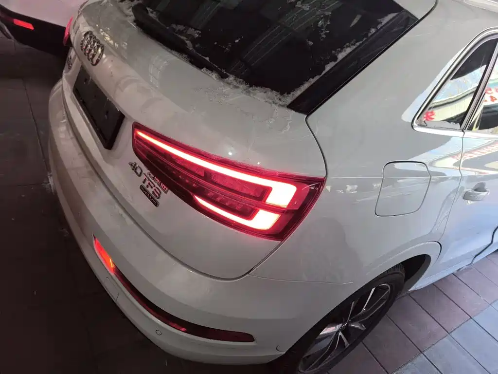 Фото 24 - Audi Q3