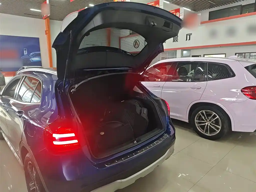 Mercedes-Benz GLA 2018 GLA 200 Fashion фото 19