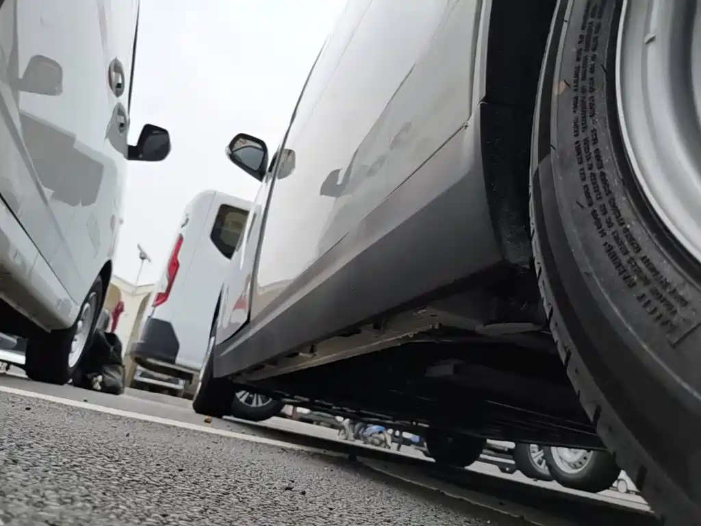 Maxus Maxus EV30 2026 2023 Pure Electric Intelligent Logistics Expert Long Wheelbase Gotion