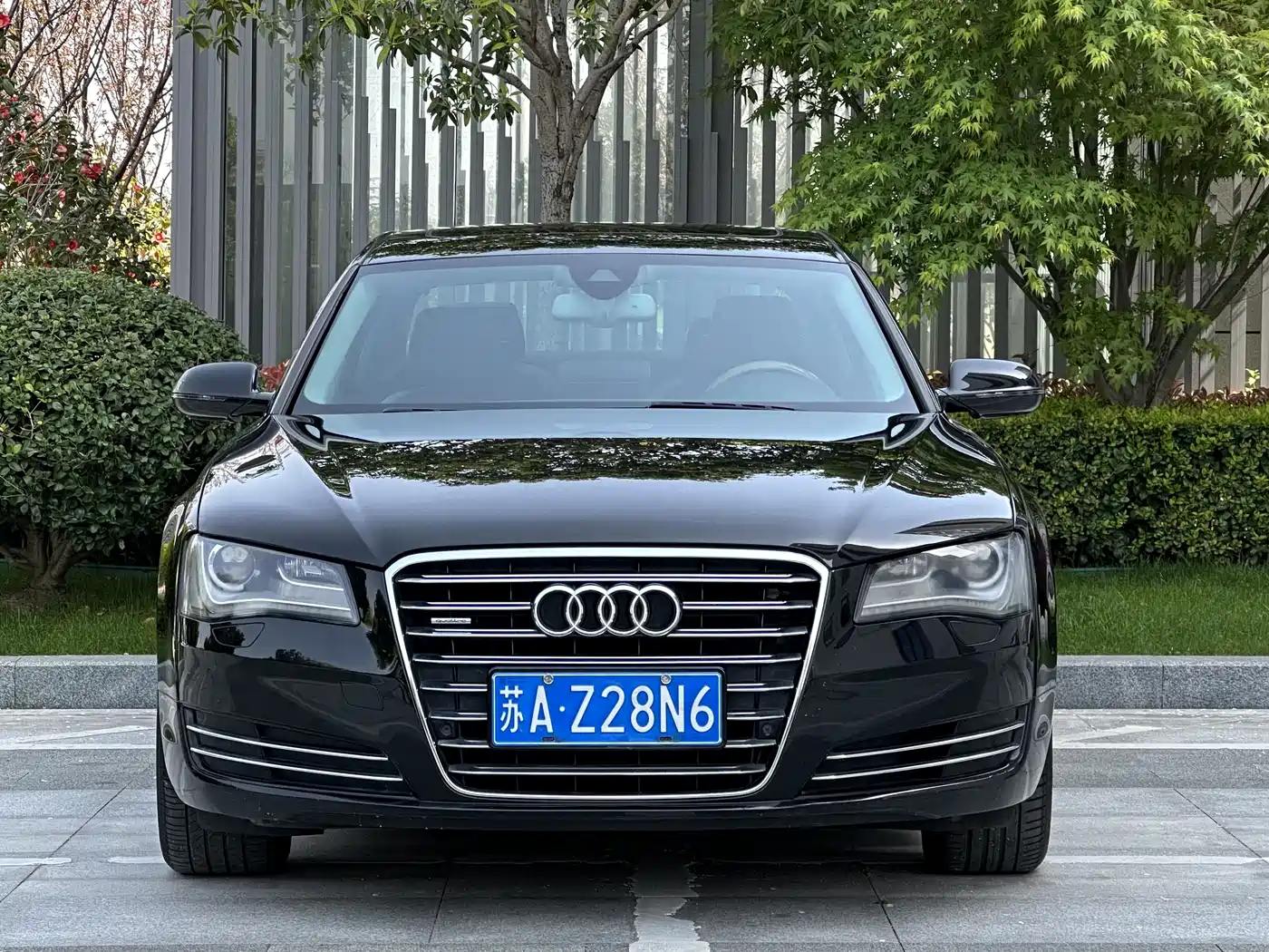 Audi A8 2011 A8L 3.0 TFSI quattro Luxury (213kW) фото 2