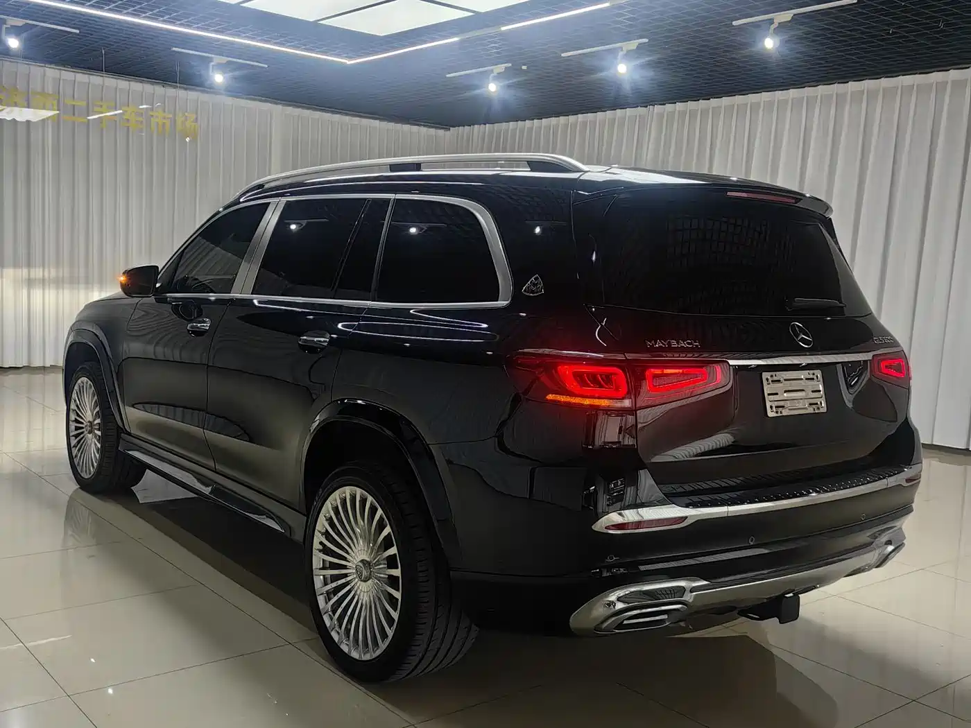 Mercedes-Benz GLS 2023 Facelift GLS 450 4MATIC Luxury фото 3