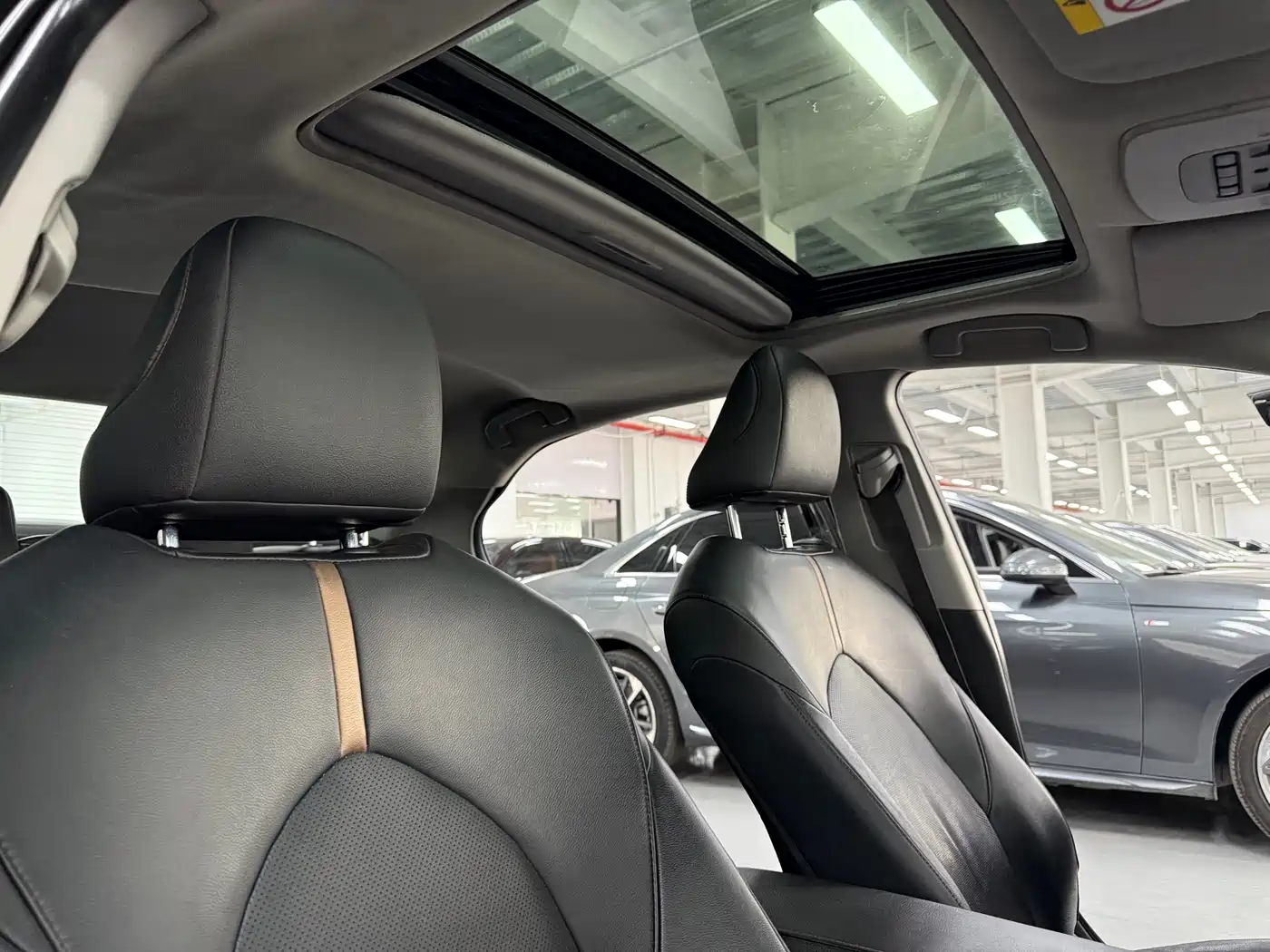 Toyota Camry 2019 2.0G Luxury (China V) фото 14