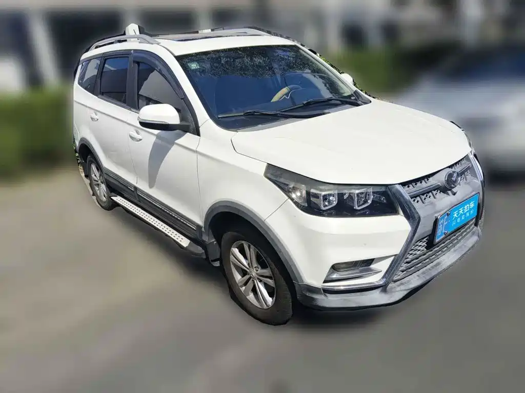 Фото 3 - BAIC Huansu S3