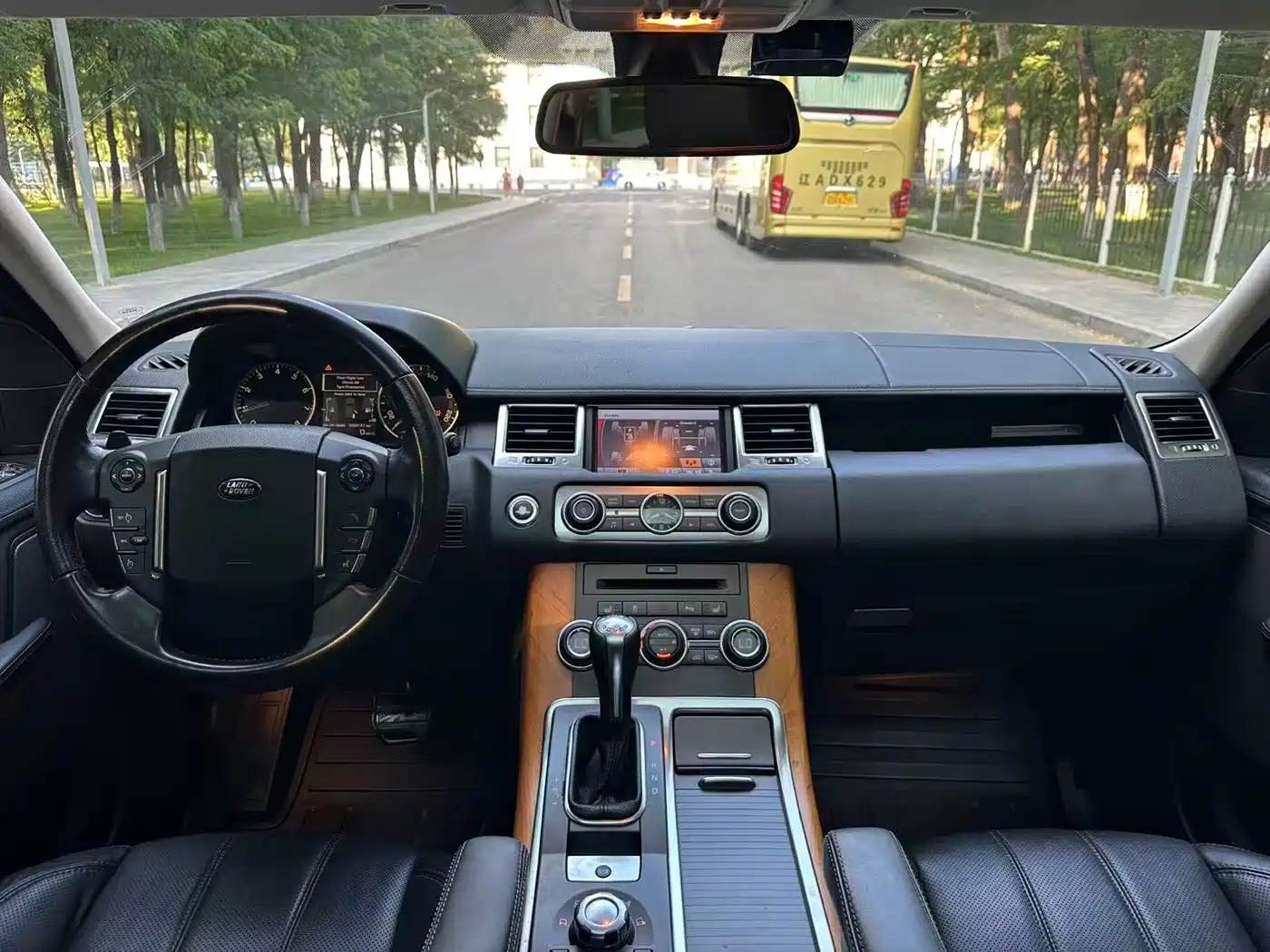 Land Rover Range Rover Sport 2011 2011 5.0 NA V8 HSE