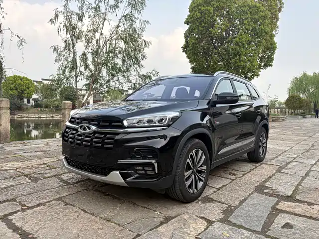 CHERY TIGGO 8
