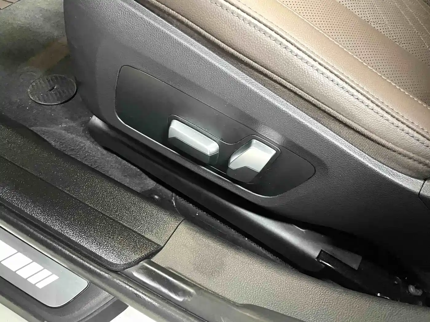 BMW 3 Series 2023 320Li M Sport Package фото 11