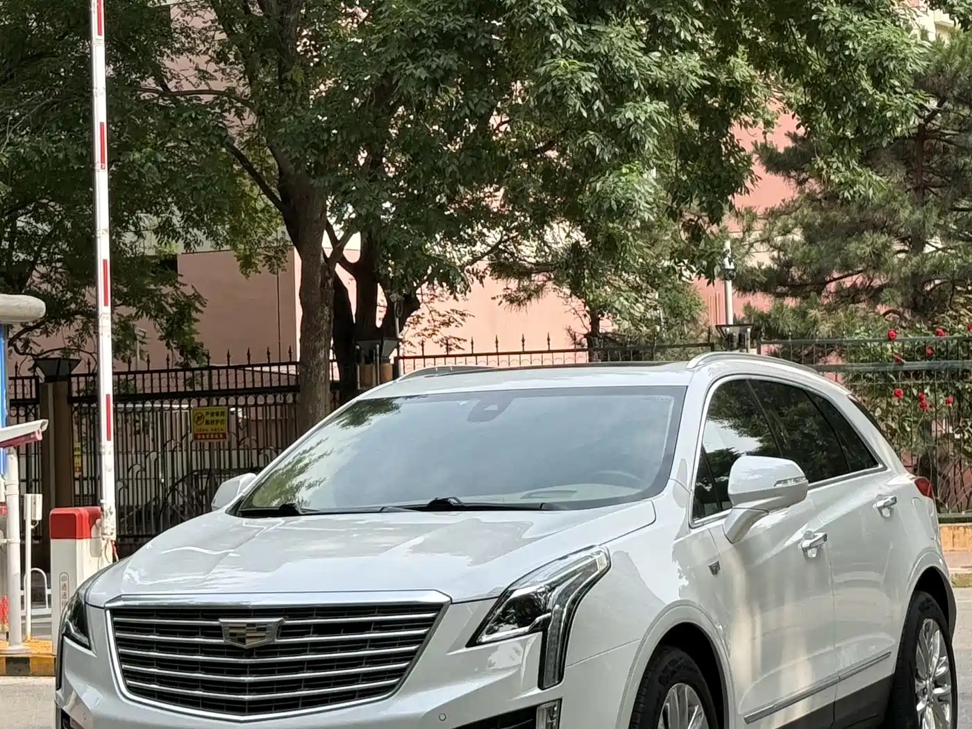 Cadillac XT5 2018 28E 4WD Platinum Edition фото 2