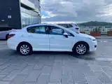 Фото 3 - Peugeot 308