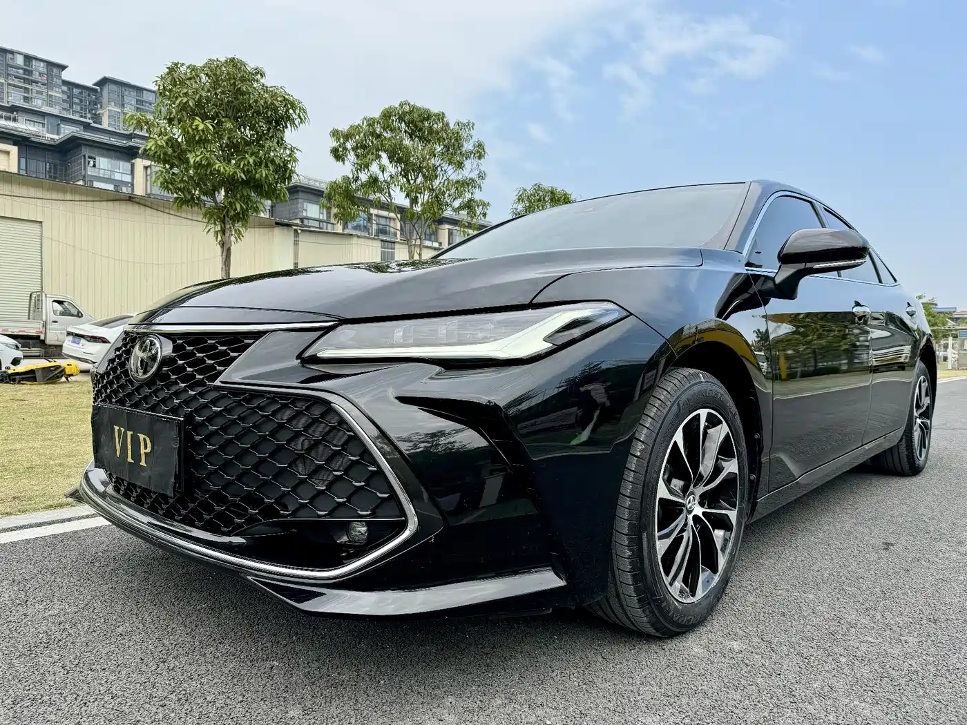 Toyota Avalon 2023 2.5L Luxury Edition фото 7