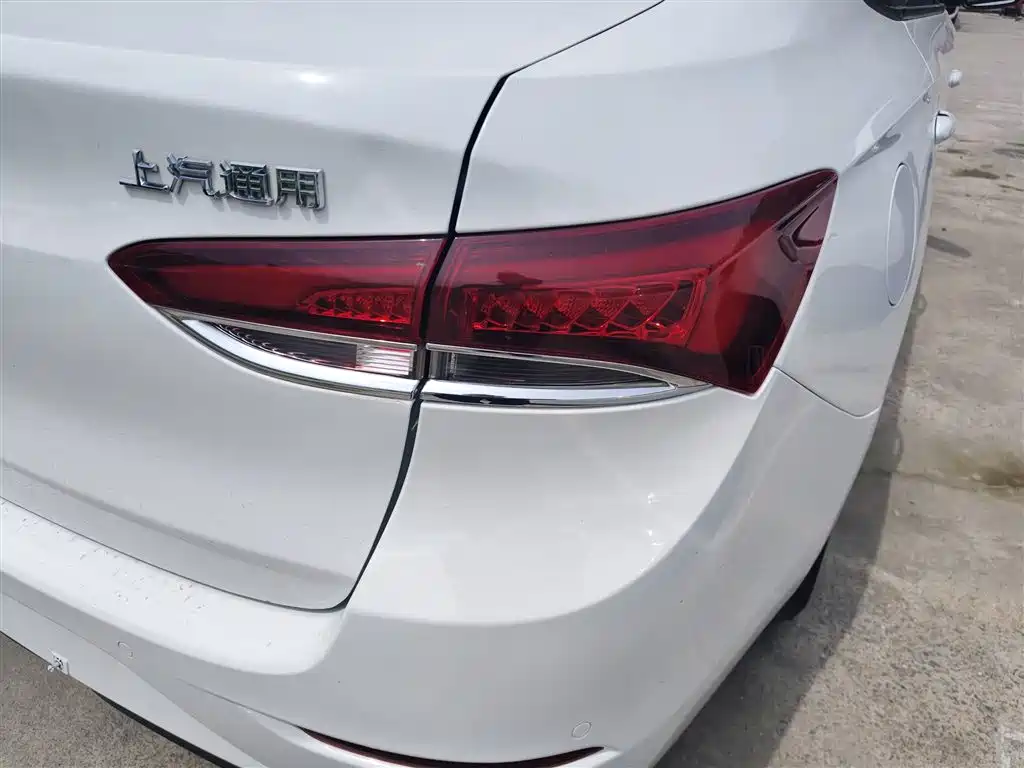 Buick Excelle 2019 15T DCT Connected Elite Type China VI фото 8