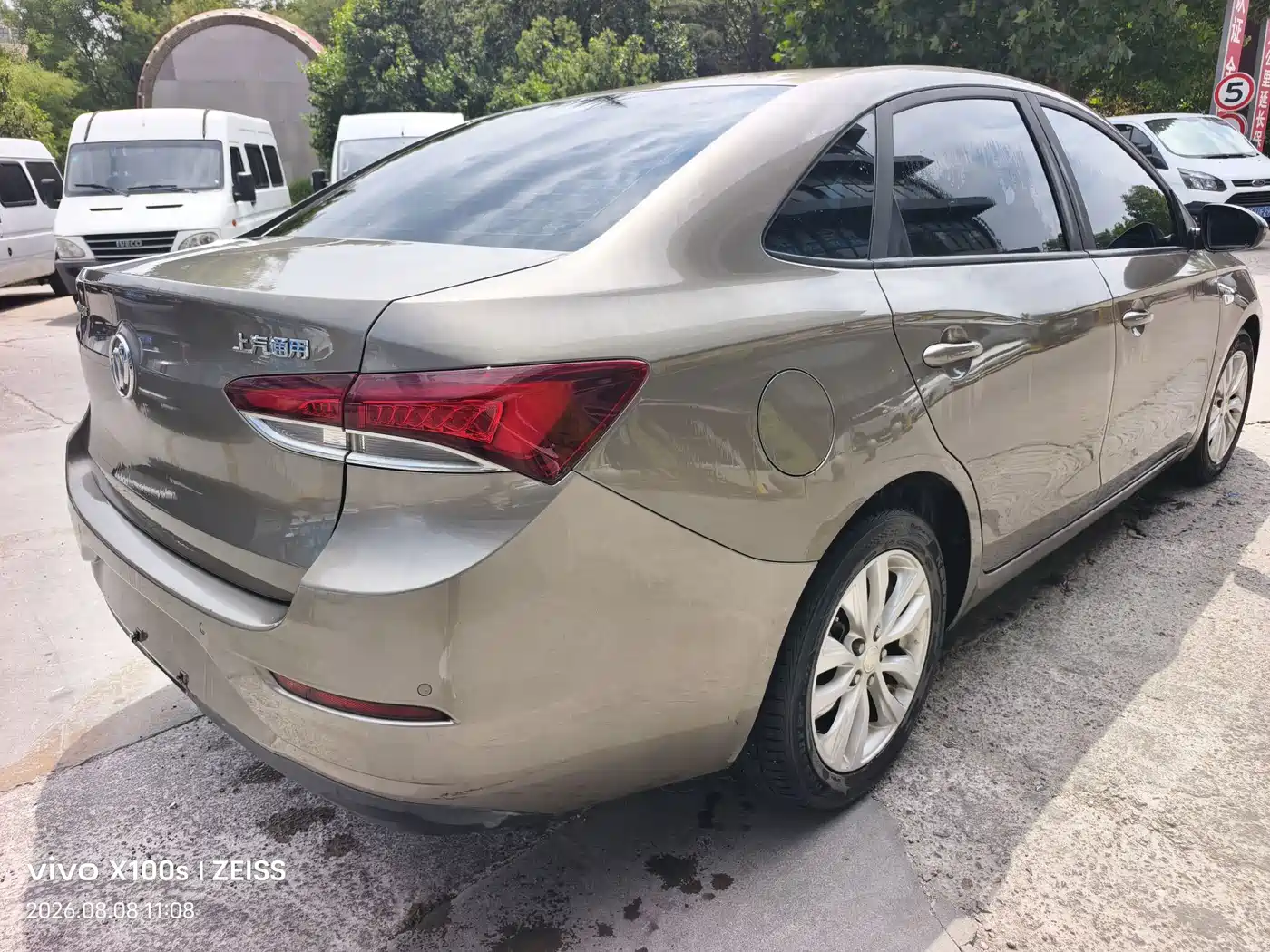 Фото 7 - Buick Excelle