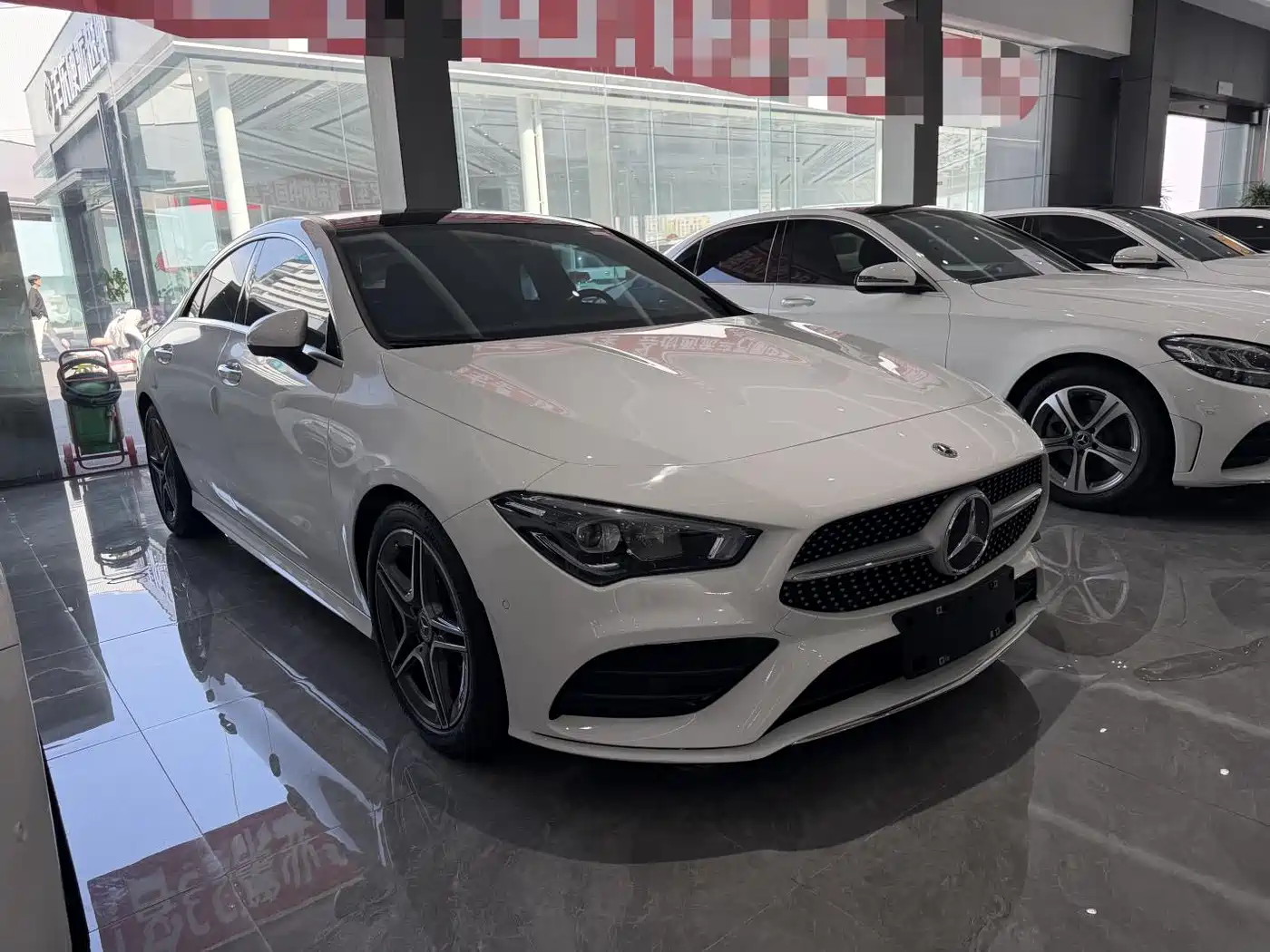 MERCEDES-BENZ CLA