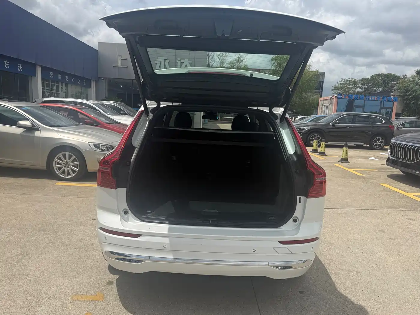 Volvo XC60 2024 2024 B5 AWD Zhiyi Luxury Edition