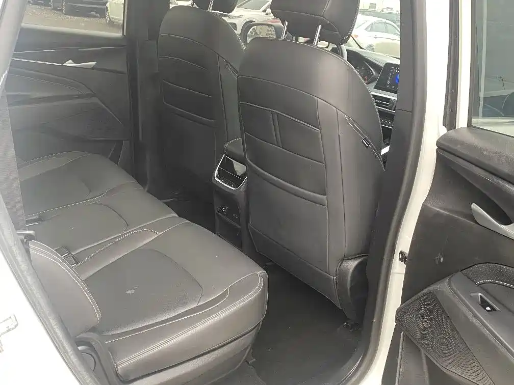 SAIC MAXUS CHASE G50