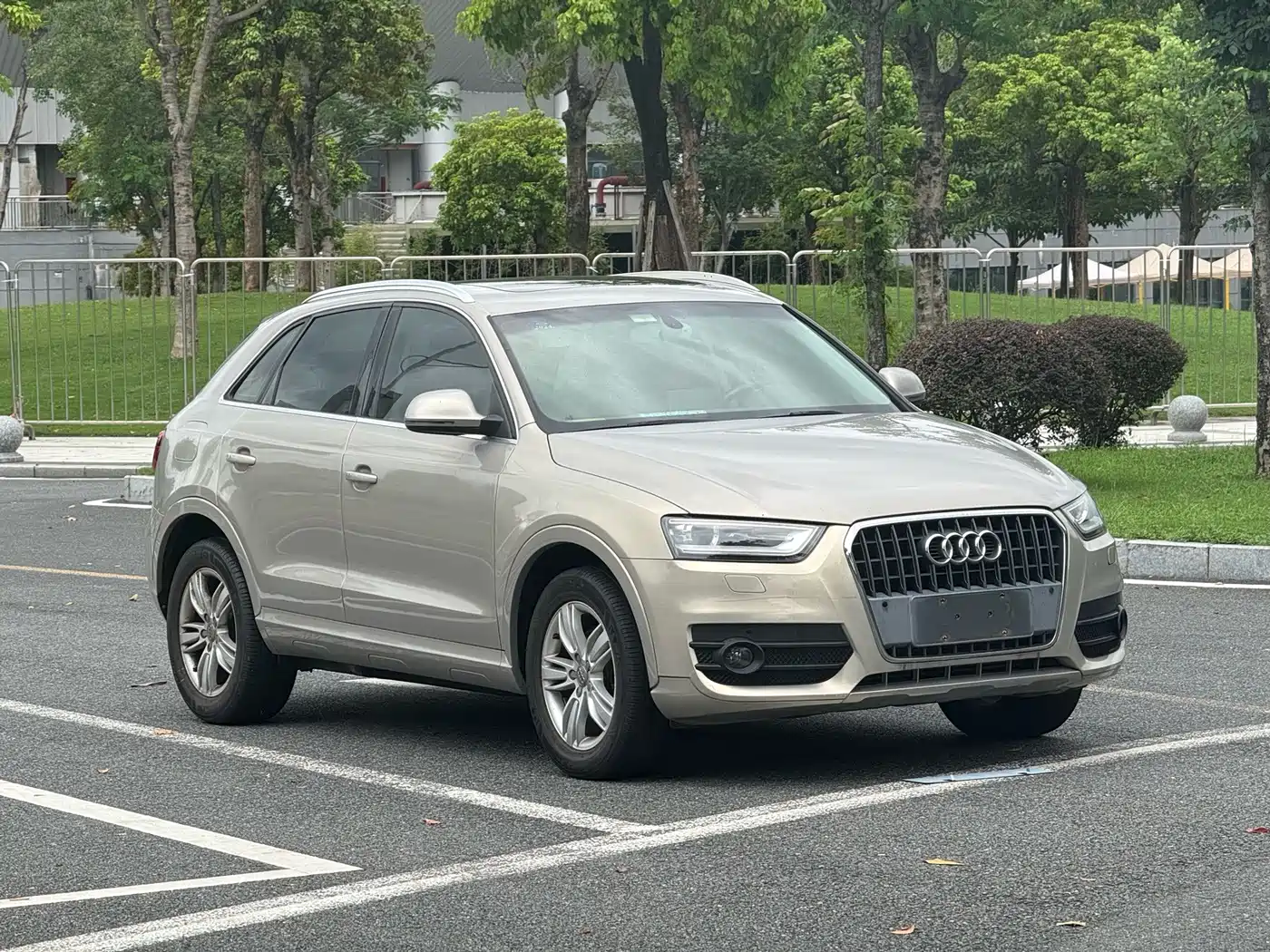Фото 2 - Audi Q3