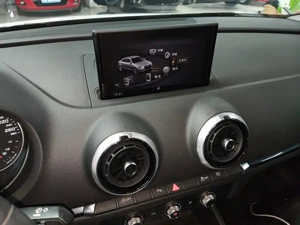 AUDI A3