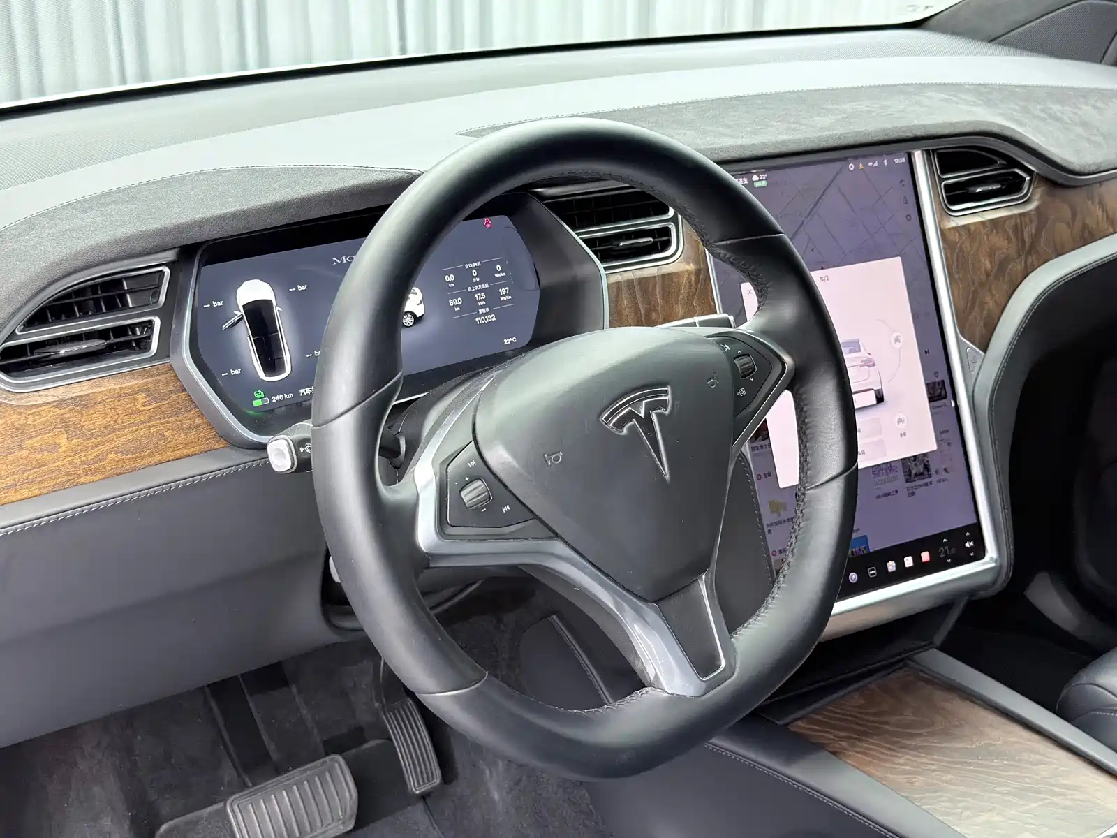Фото 9 - Tesla Model X