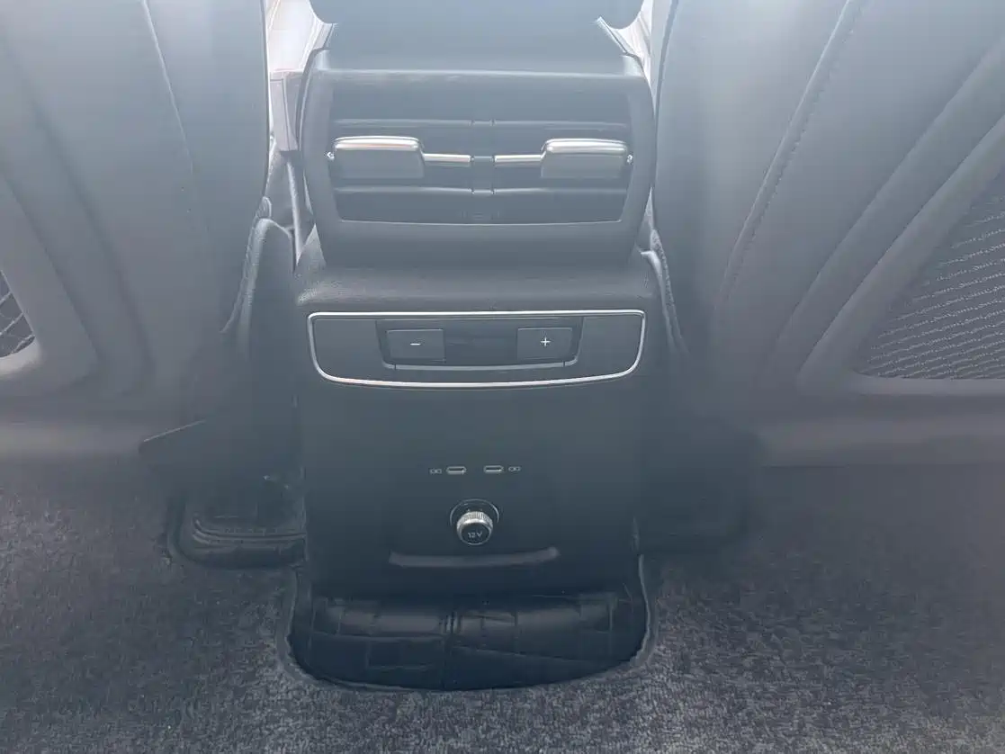 Audi Q4 e-tron 2024 40 e-tron Creation Edition фото 14