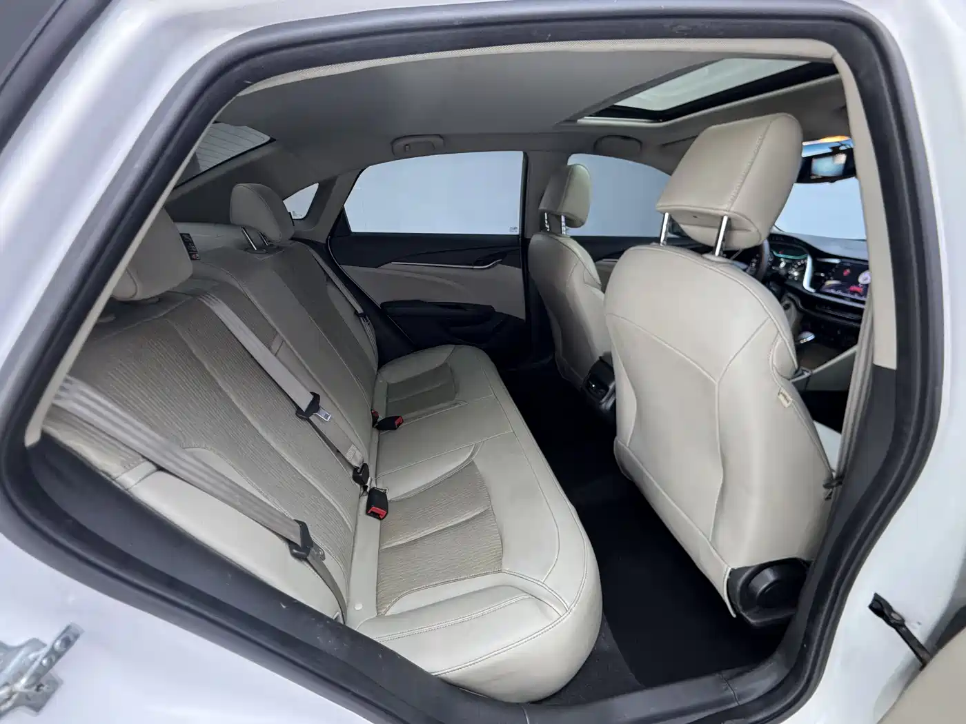 Buick Excelle 2016 15N Automatic Elite фото 14