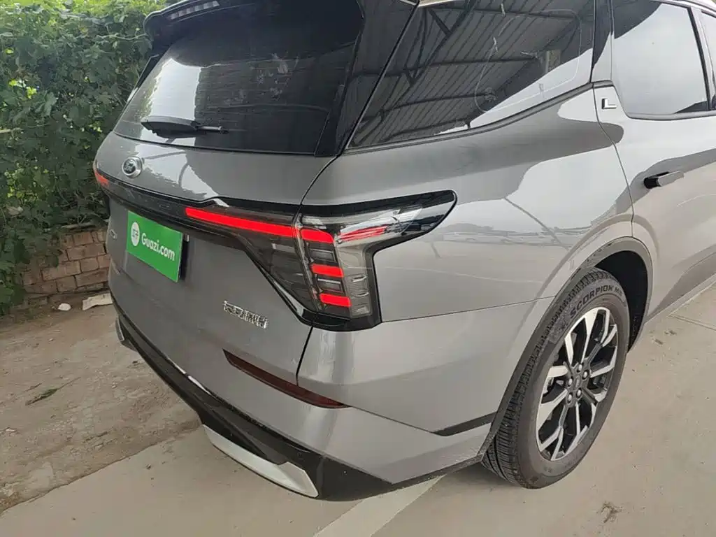 Ford Edge 2025 2026 Edge L 2.0T EcoBoost E Hybrid AWD 7-Seat Premium
