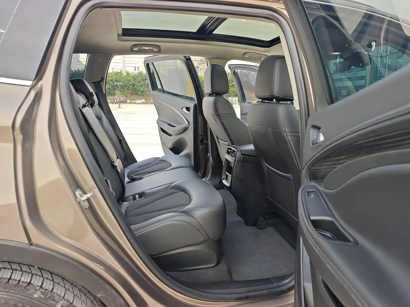 Buick Envision Plus 2018 20T 2WD Leading фото 15