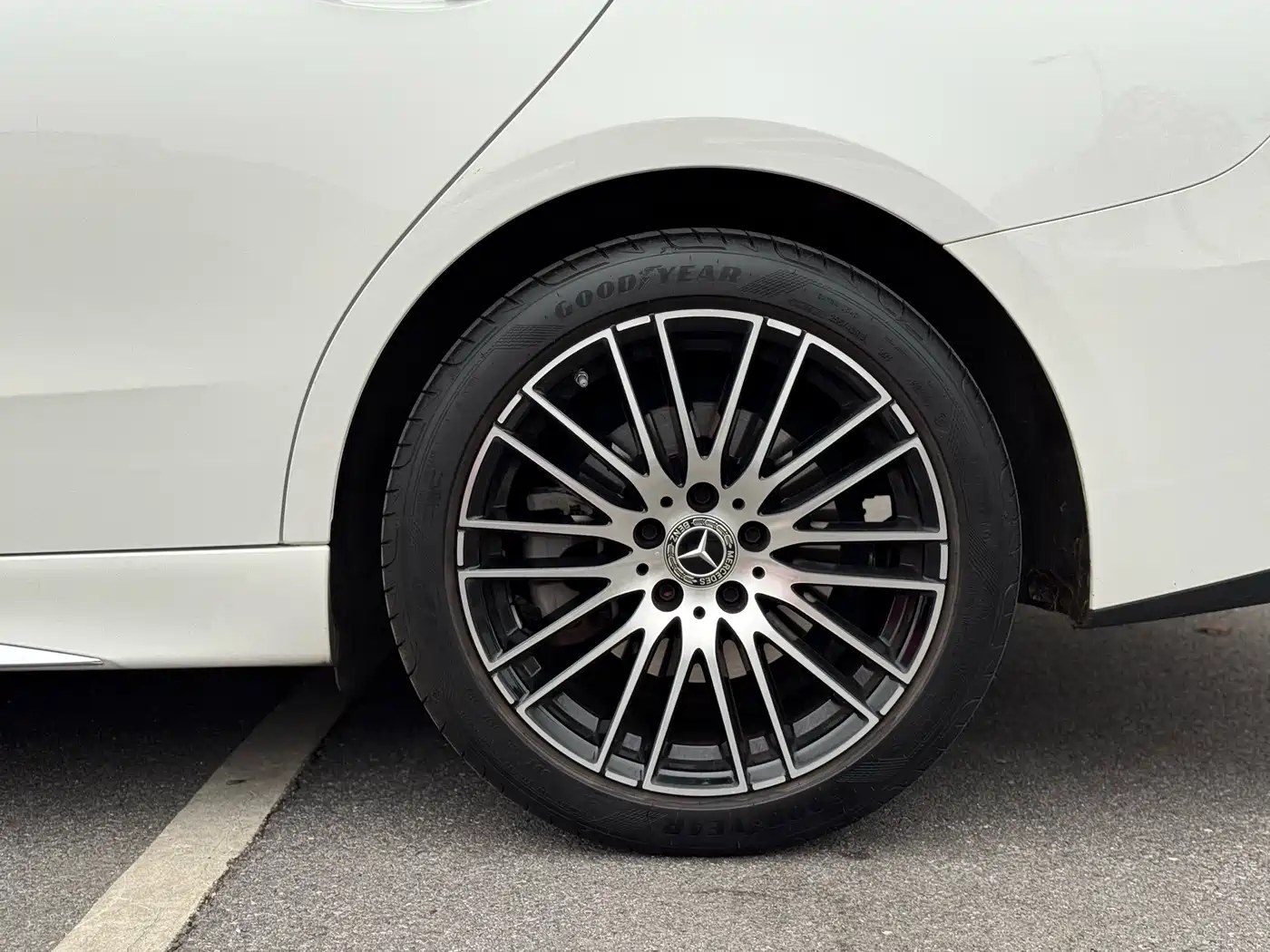 Mercedes-Benz C-Class 2024 Facelift III C 260 L Sport фото 52