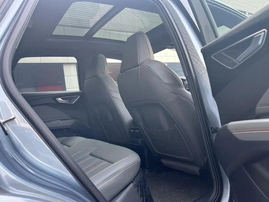 Audi Q4 e-tron 2024 40 e-tron Creation Edition фото 12