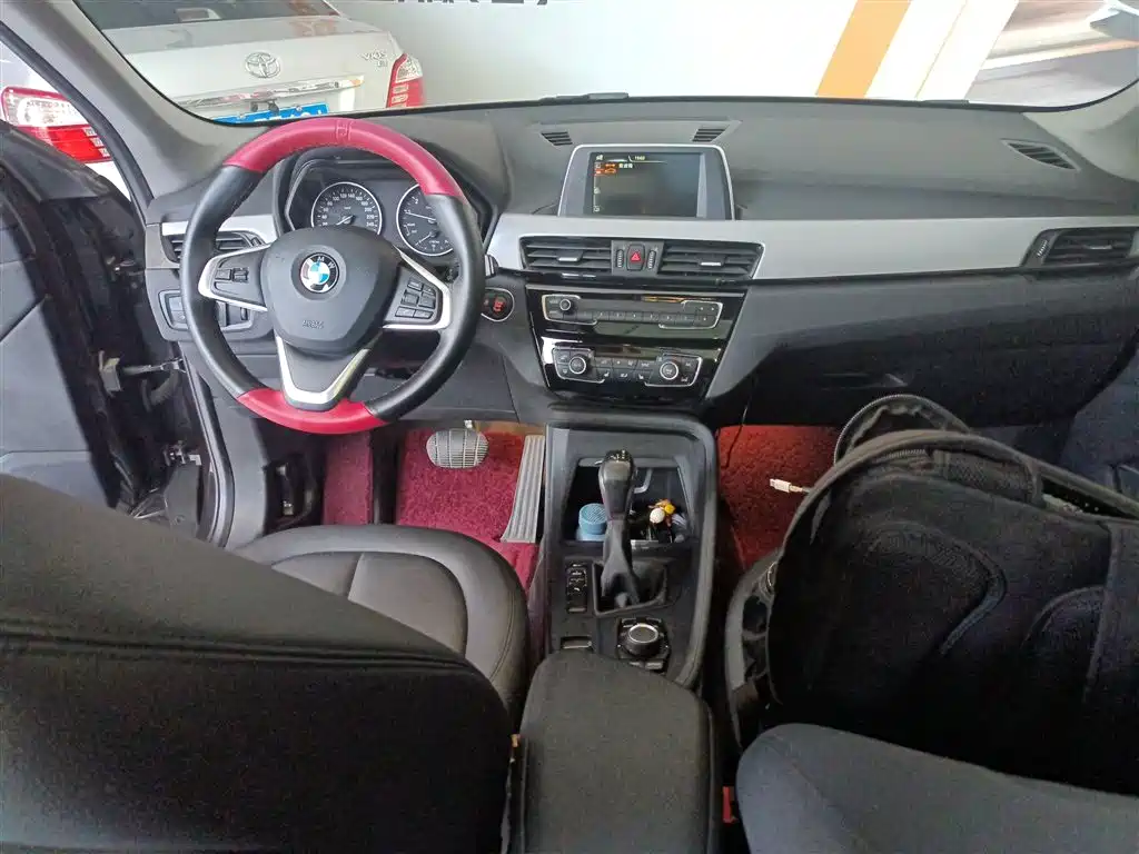 BMW X1 2016 sDrive18Li Premium Model фото 10