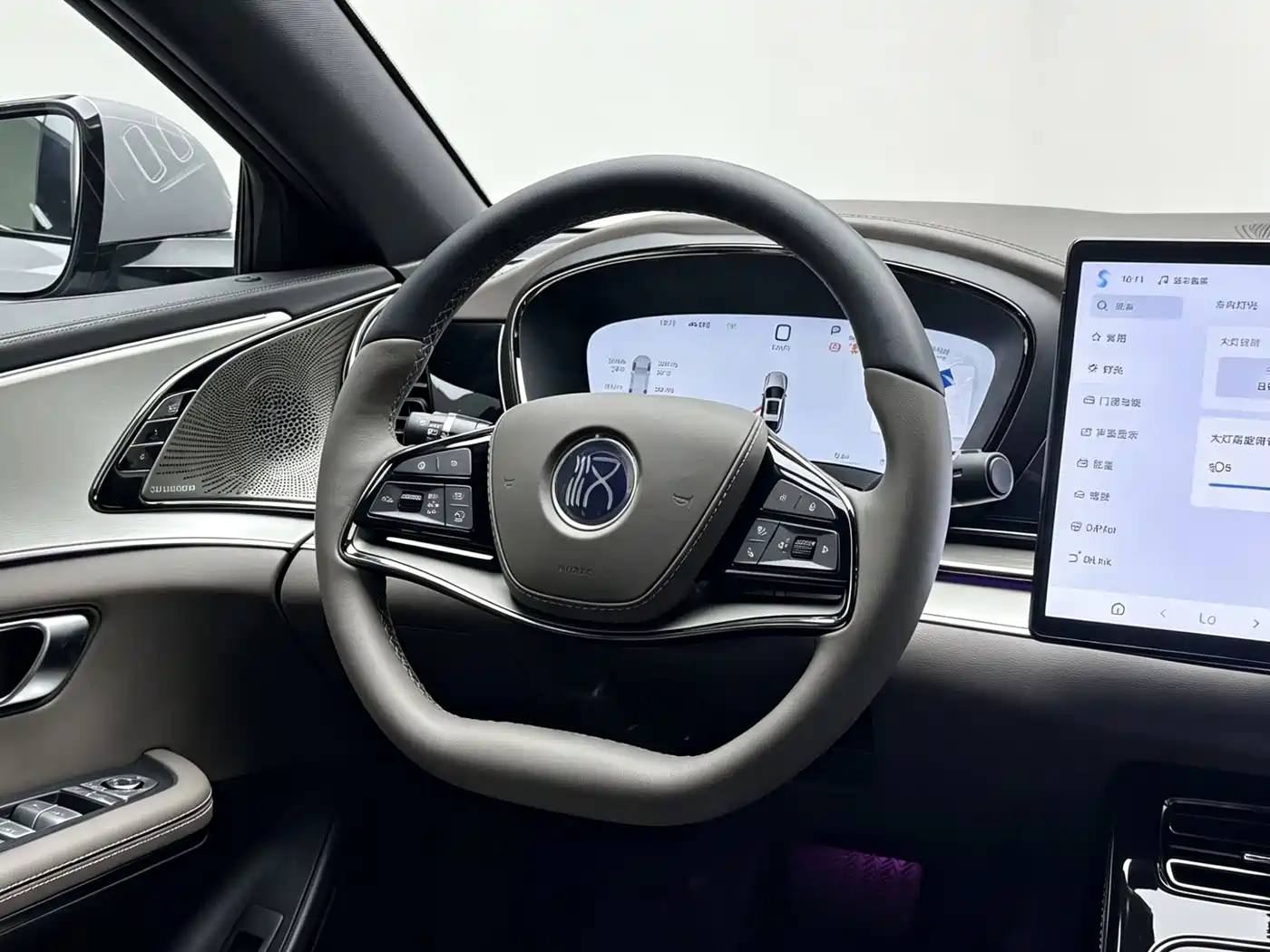 BYD Han 2025 2025 DM-i Smart Driving Edition 125KM LiDAR Flagship