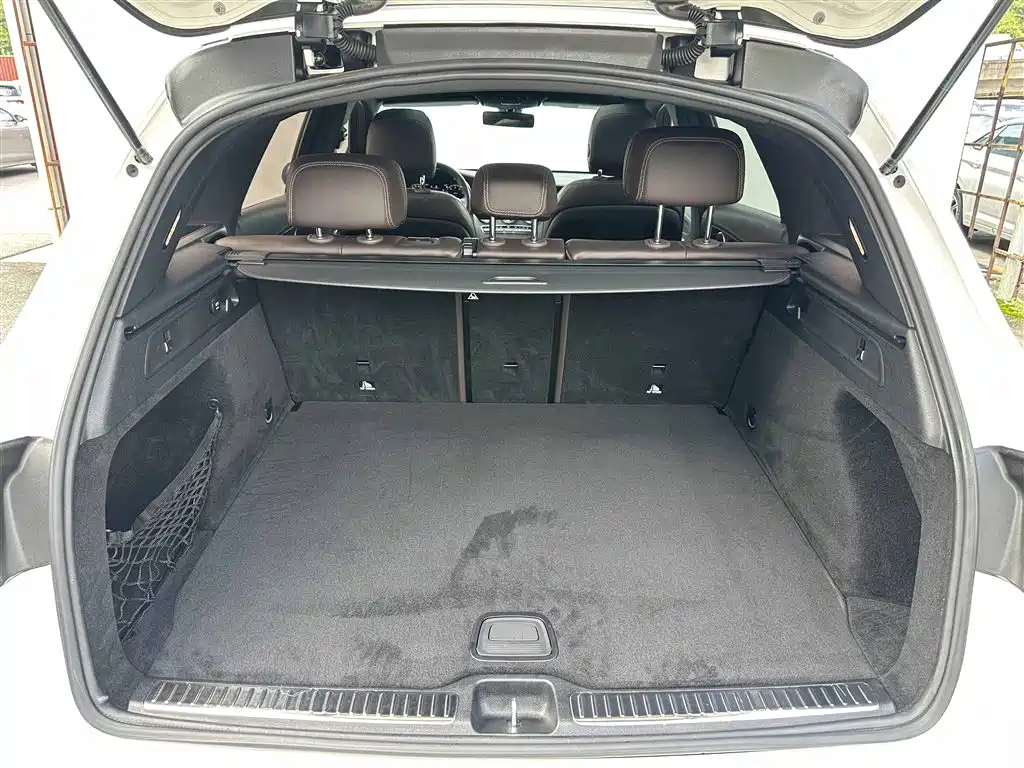 Mercedes-Benz GLC 2020 Facelift GLC 260 L 4MATIC Luxury фото 9