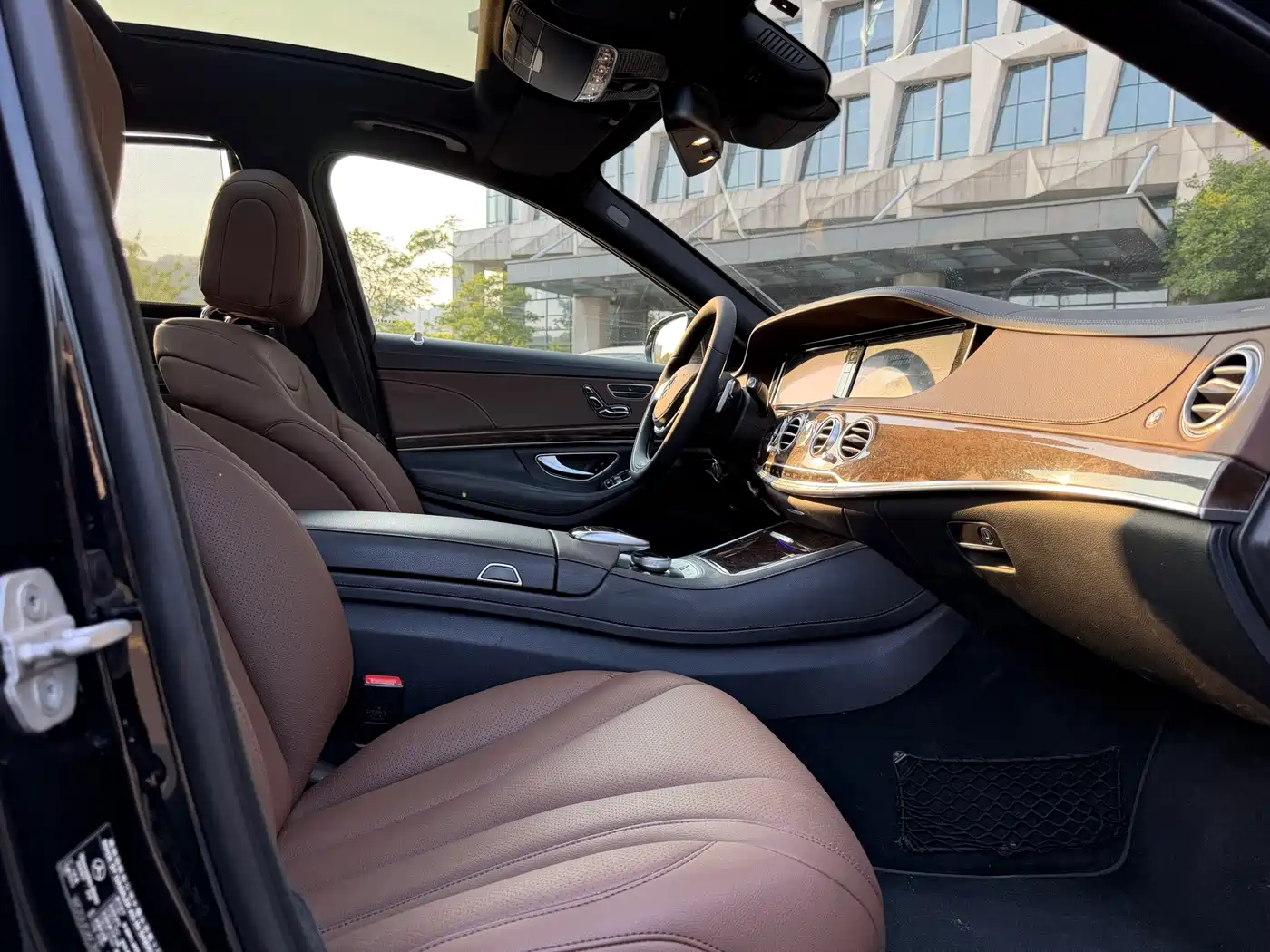 Mercedes-Benz S-Class 2016 S 320 L Luxury фото 9