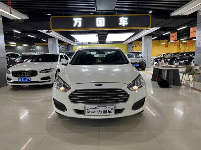 Ford Escort 2019 Facelift 1.5L Auto Premium Edition (TPMS) China VI