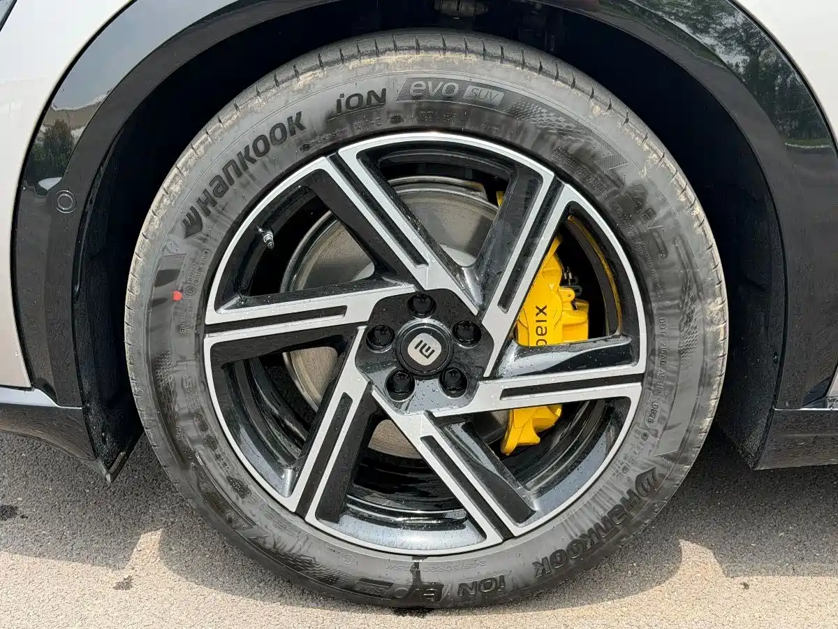 Xiaomi Auto Xiaomi YU7 2025 Extended Range AWD Pro фото 8