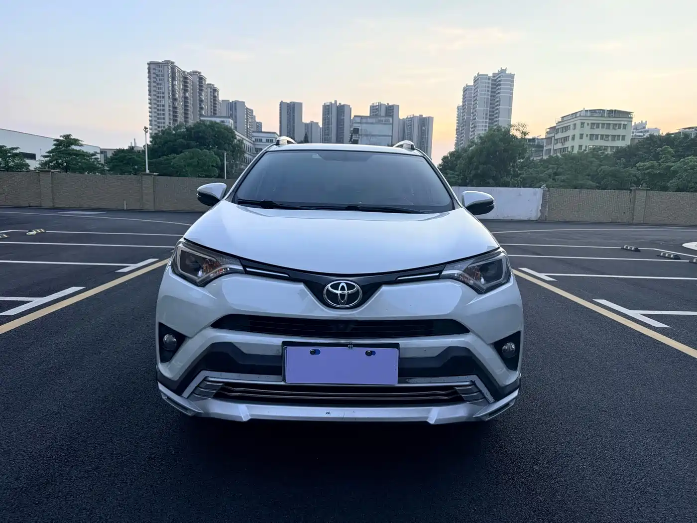 Toyota RAV4 Rongfang 2016 2.0L CVT 2WD Smart (China V) фото 2