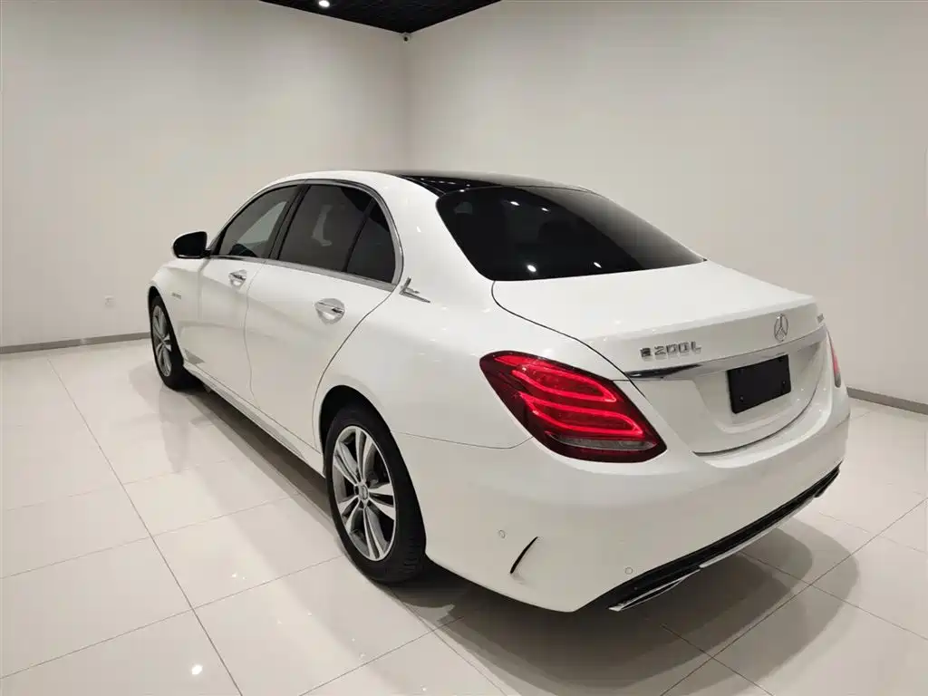 Mercedes-Benz C-Class 2018 C 200 L Sport Edition фото 5