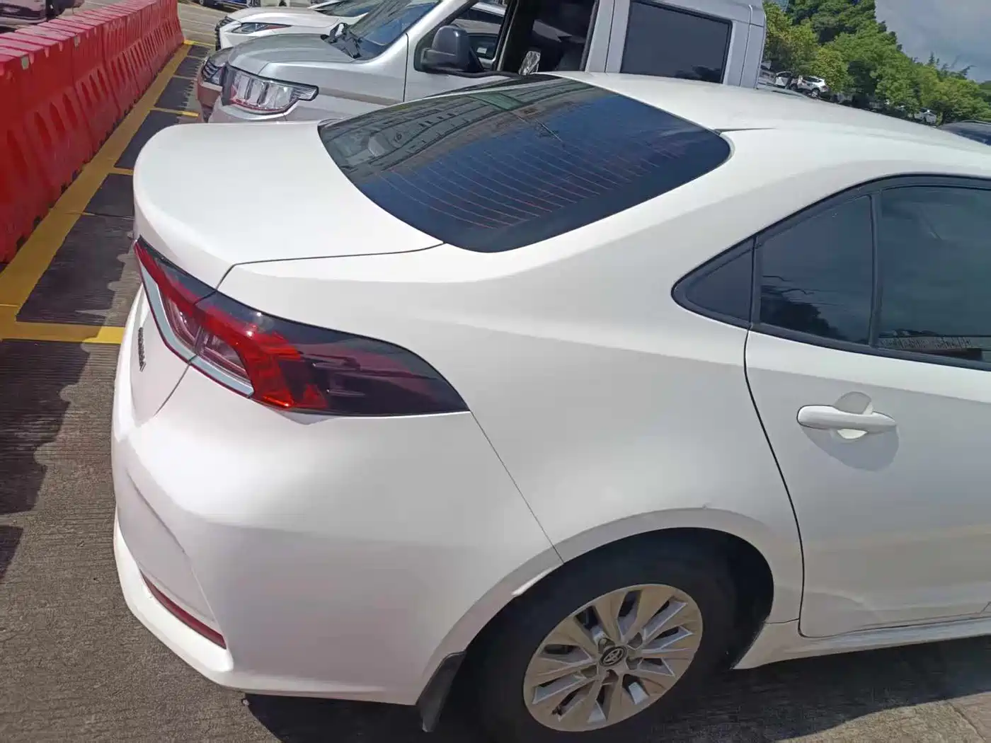 Toyota Corolla 2021 TNGA 1.5L CVT Elite Edition фото 7