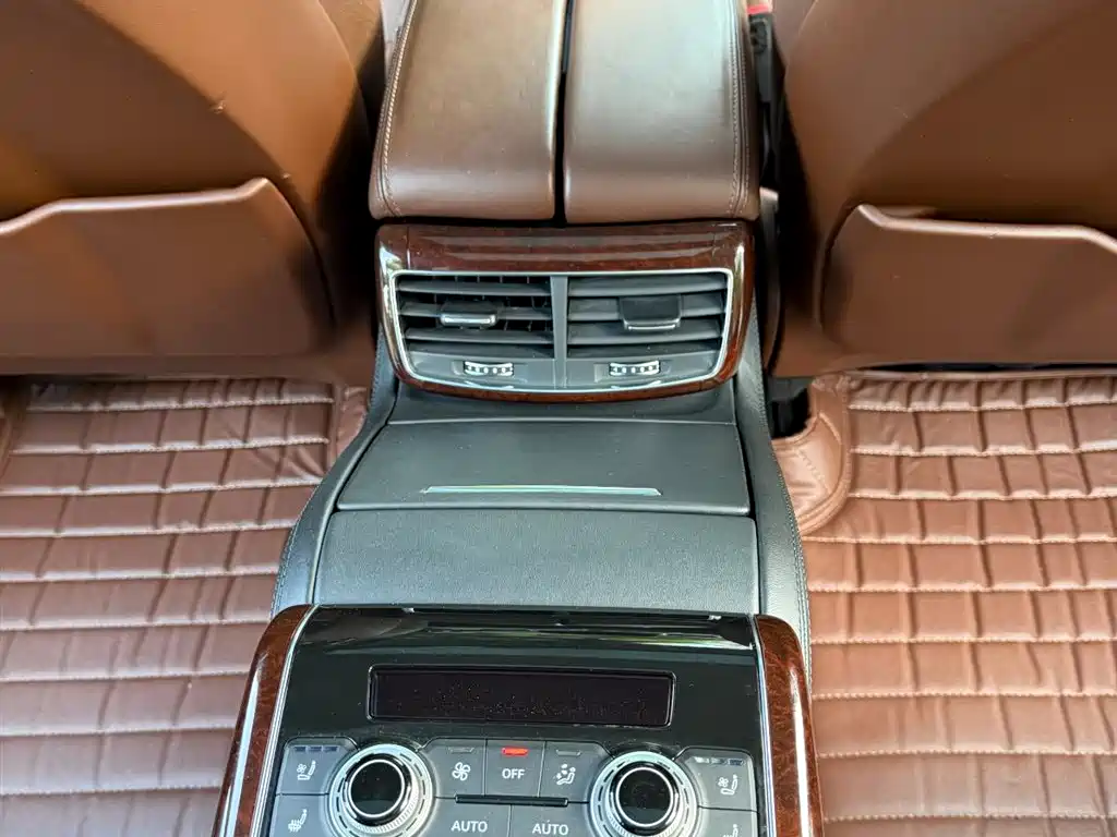 Audi A8 2013 A8L 45 TFSI quattro Luxury фото 17