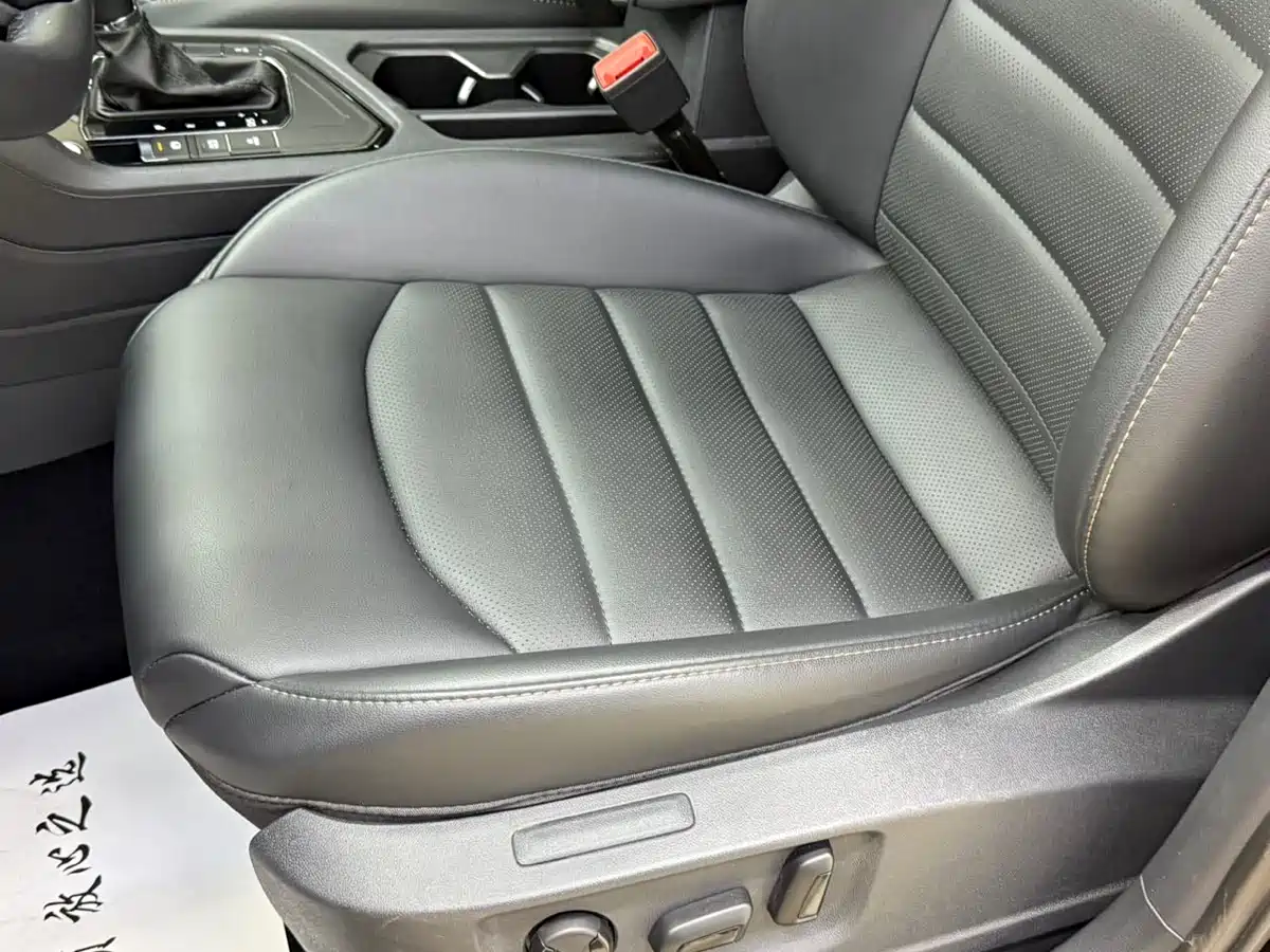Volkswagen Tharu 2022 280TSI FWD Luxury Edition фото 11