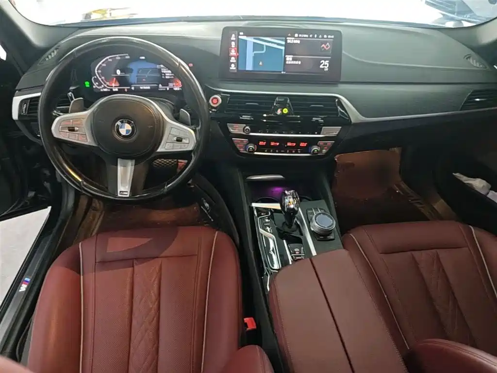 BMW 5 Series 2022 Model Second Facelift 530Li Leading M Sport Package фото 10