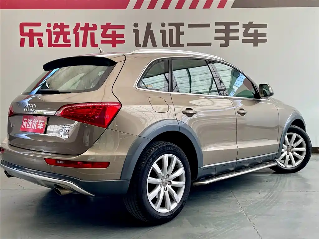 Audi Q5 2012 2.0TFSI Luxury фото 5