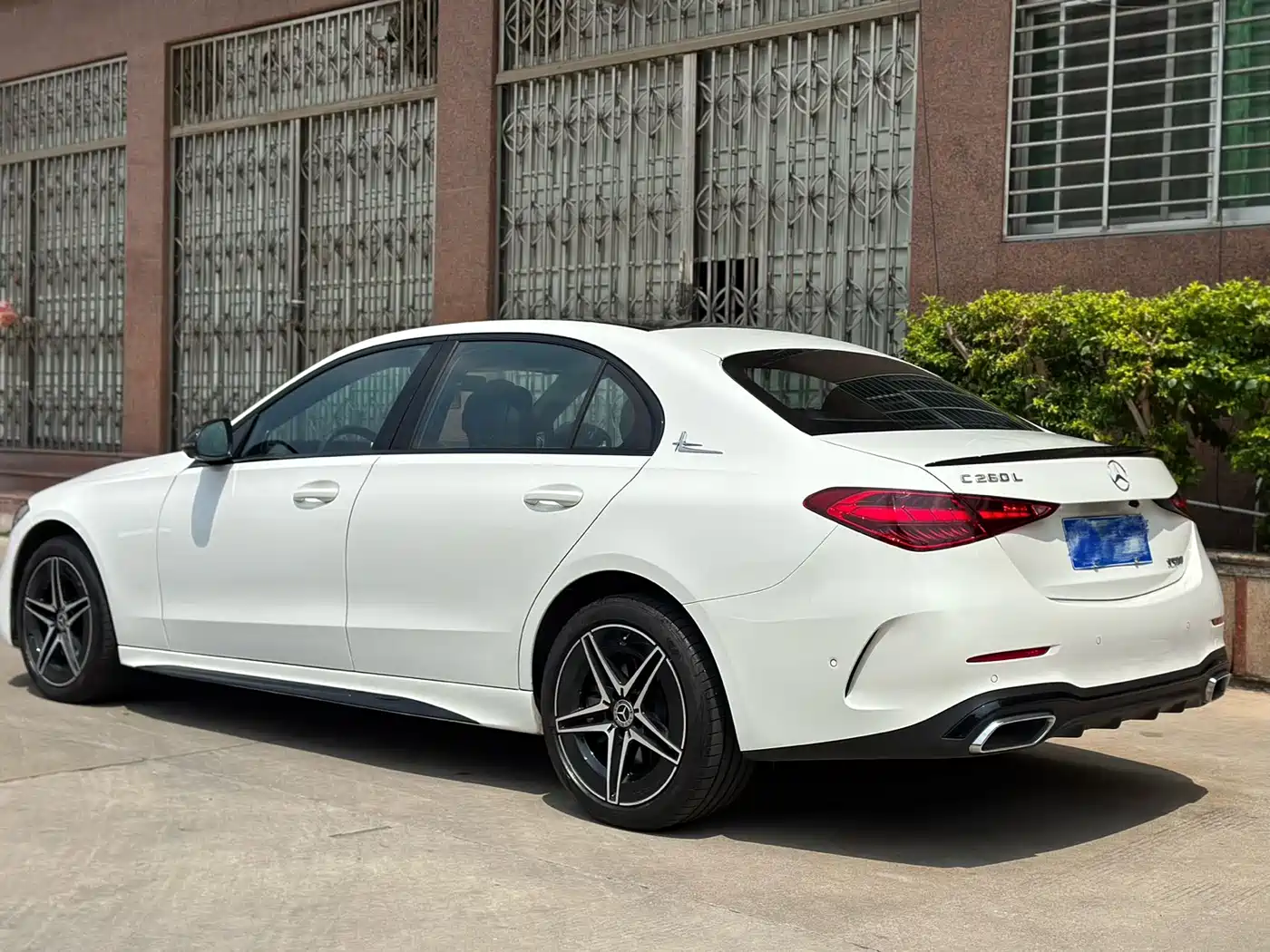 Mercedes-Benz C-Class 2024 C 260 L Night Edition Sport фото 3