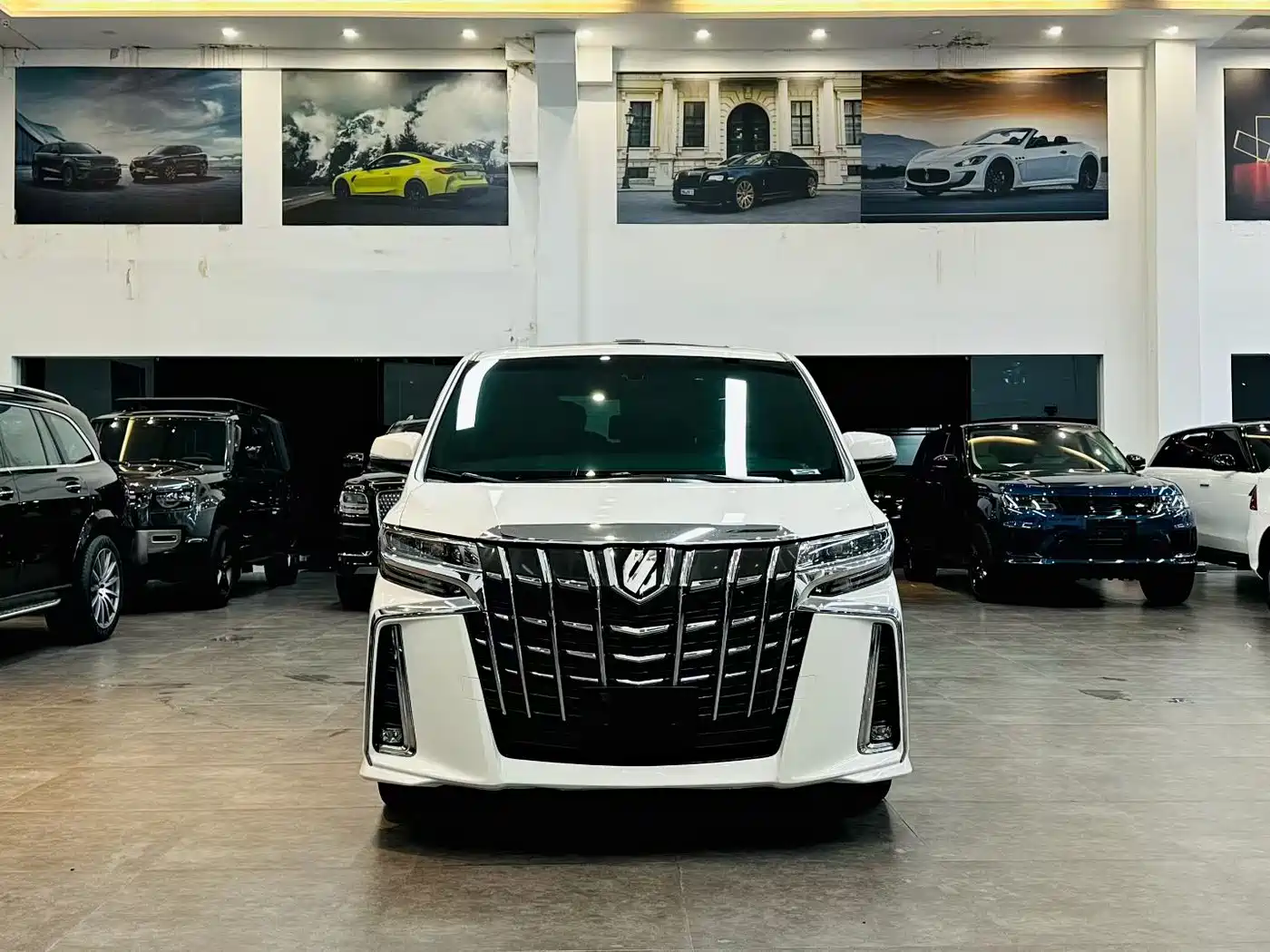 Toyota Alphard 2018 Facelift 3.5L Premium Edition фото 2