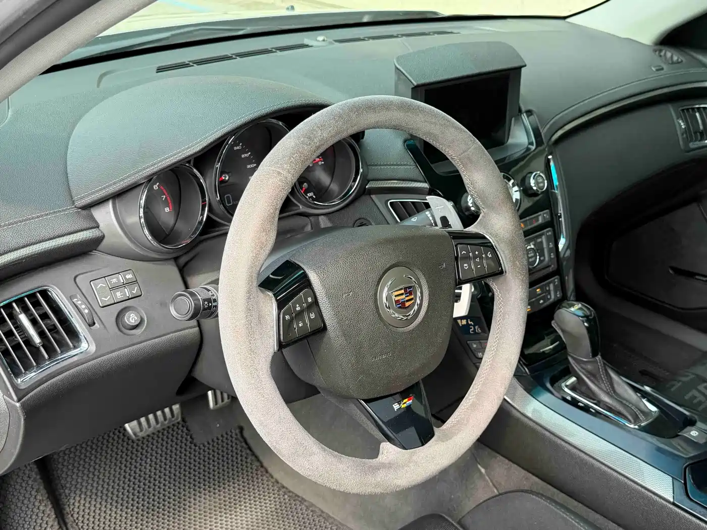 Cadillac CTS (Import) 2010 2009 Model 6.2L CTS-V