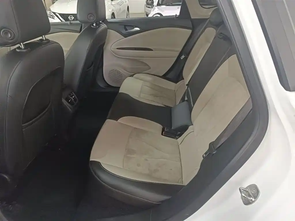 Buick Verano 2019 Sedan 15S Auto Leading фото 17