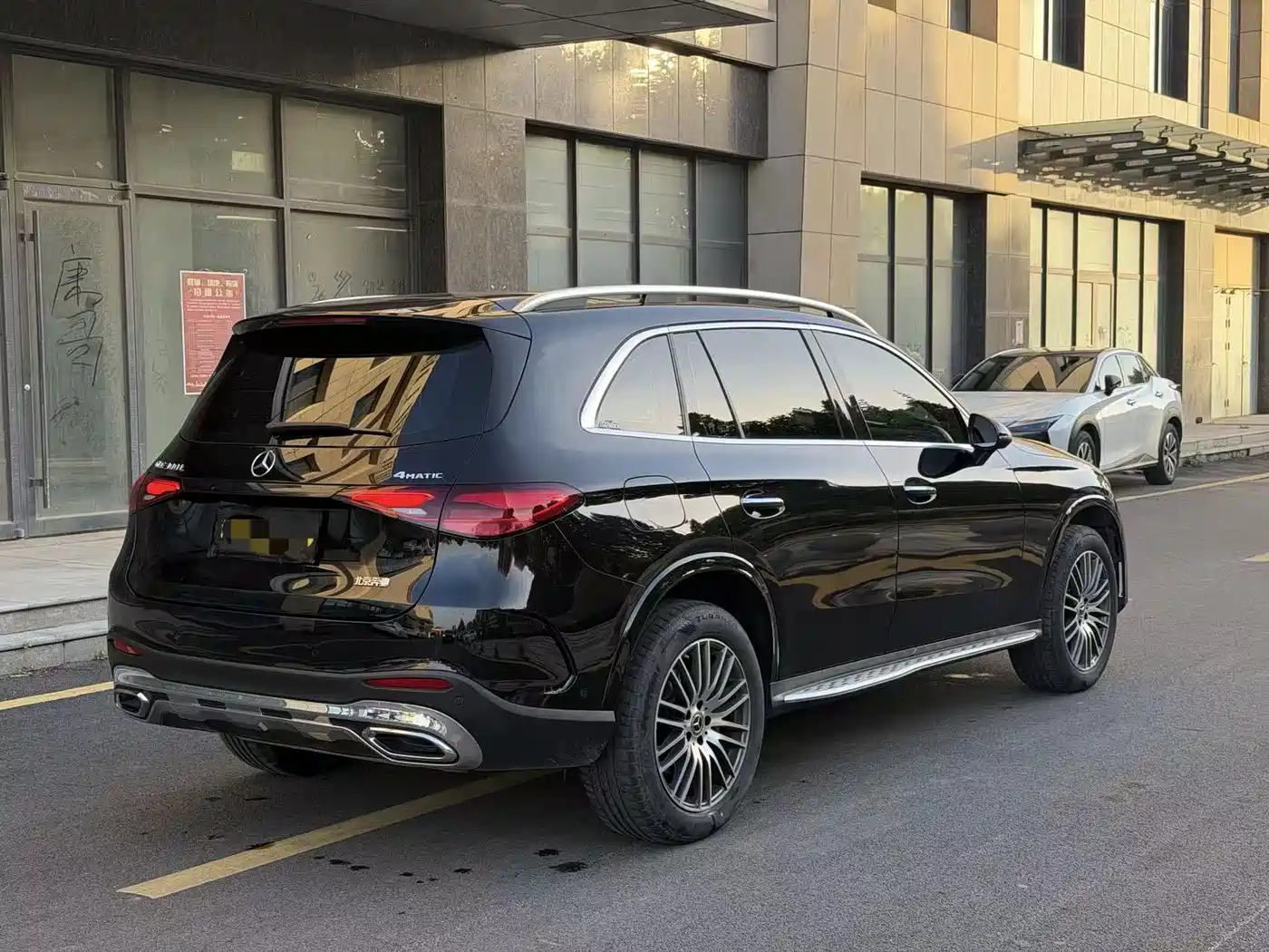 Mercedes-Benz GLC 2023 Facelift GLC 300 L 4MATIC Sport 7-Seater фото 6