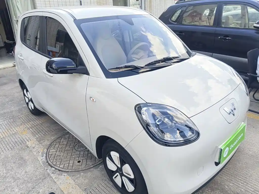 Wuling Motors Hongguang MINIEV 2026 2025 4-Door Advanced