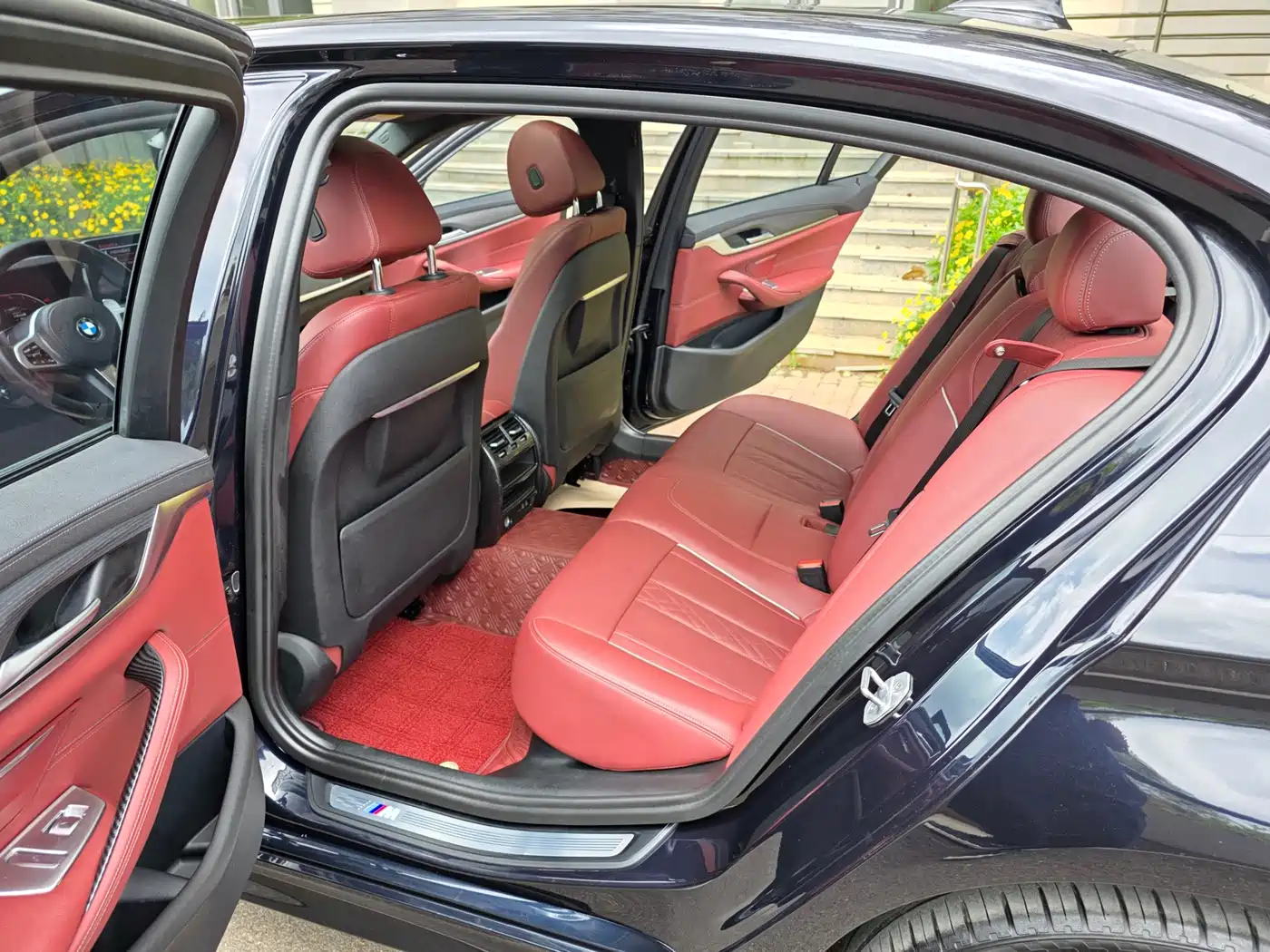 BMW 5 Series 2021 530Li Leading M Sport Package фото 13