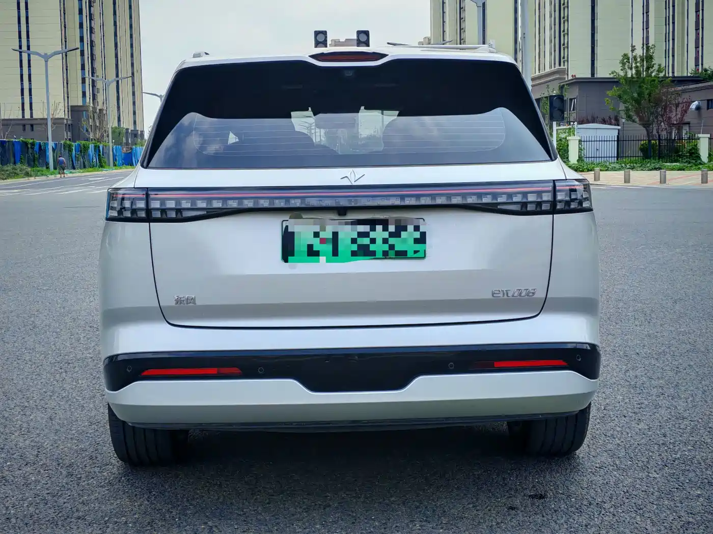 Dongfeng Yipai eπ008 2026 2025 210Ultra Extended Range 6-Seater
