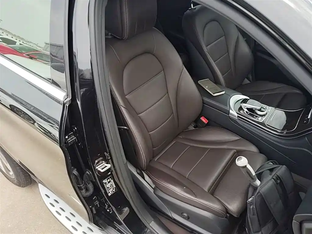 Mercedes-Benz GLC 2016 GLC 260 4MATIC Luxury фото 25
